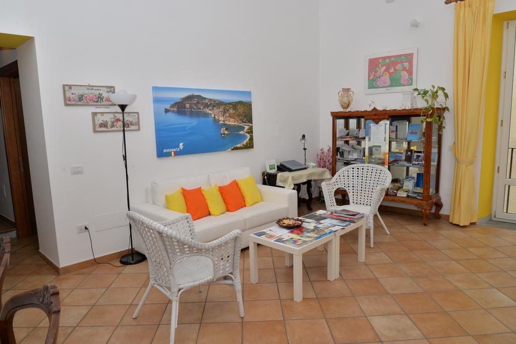 Casa Lungomare Bed and Breakfast Salerno Buitenkant foto